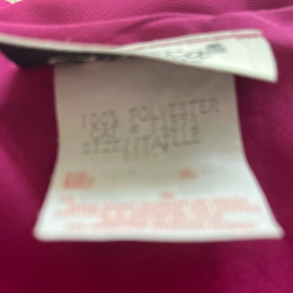 Beautiful fushia dress!  Perfect all-season dress for many occasions. EUC. - Picture 4 of 5